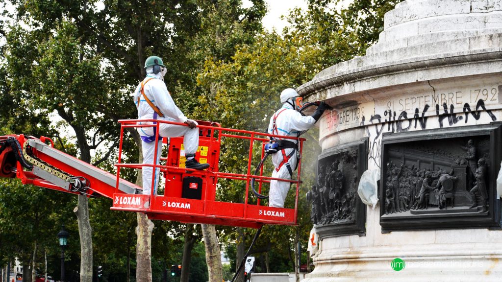 impasse martini Statue de la République, Paris août 2016